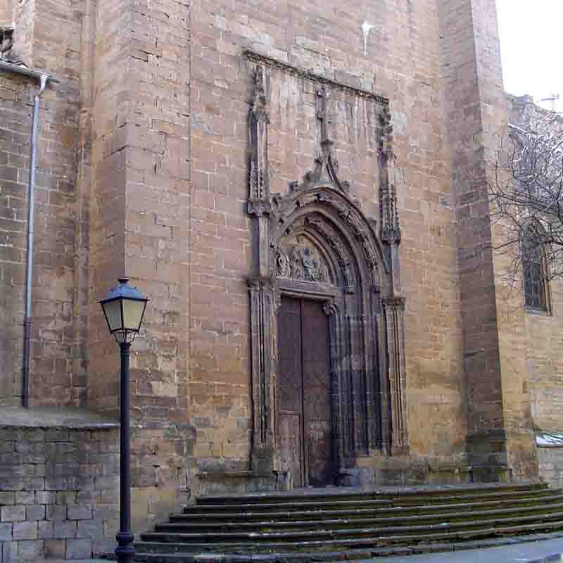 qué ver en Pamplona,, puerta de San josé catedral